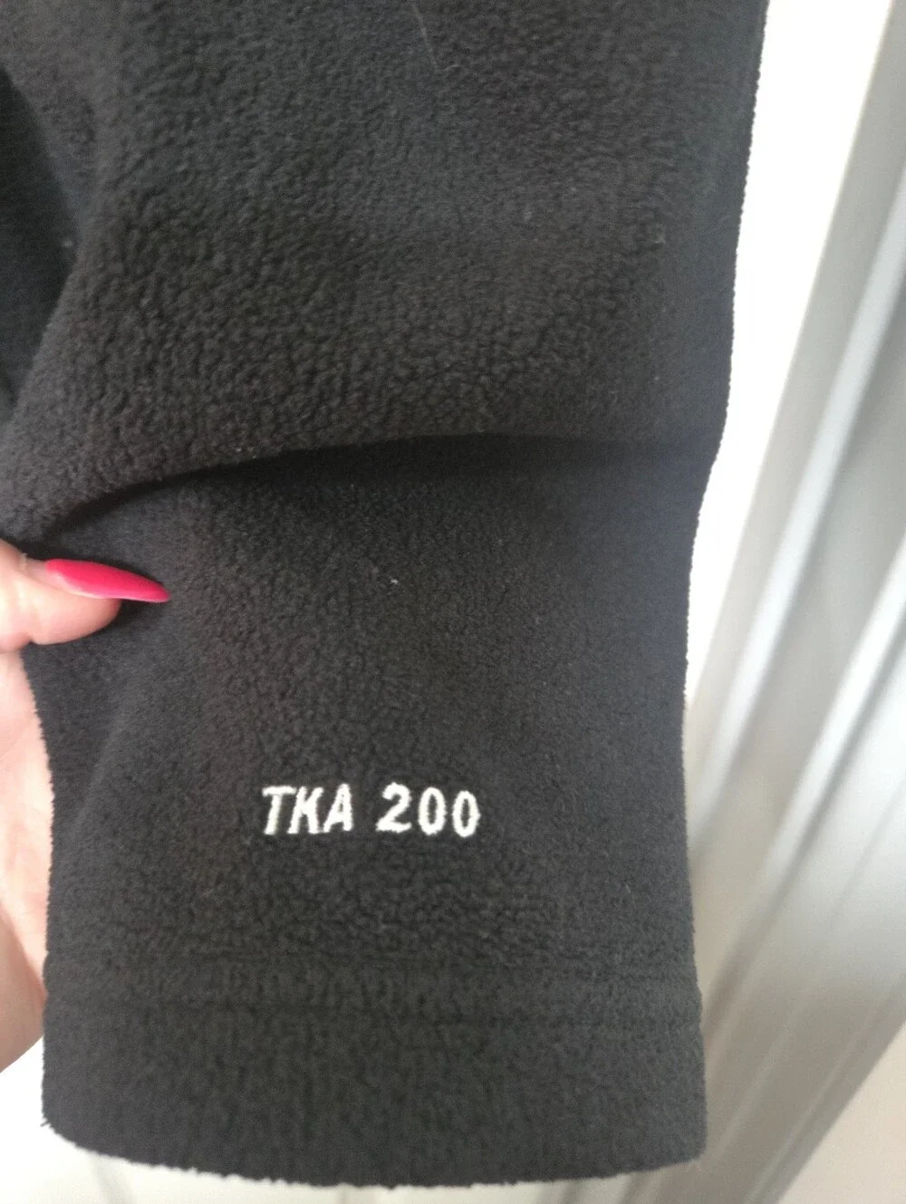 The North Face TLA 200 Black Zip Up Fleece Jacket with White Logo Size Medium